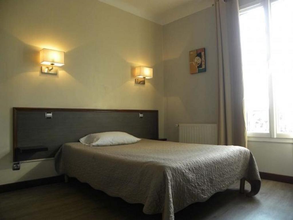 Hotel Le Bellevue - Paris Porte D'Orleans Cachan Eksteriør bilde